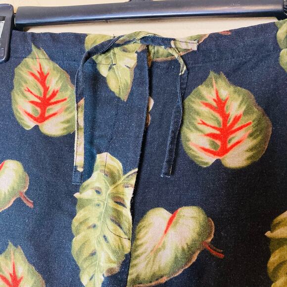 Tropical Elephant Ear Linen Rayon Blend Pant by David Paul Size 6 - Picture 6 of 11